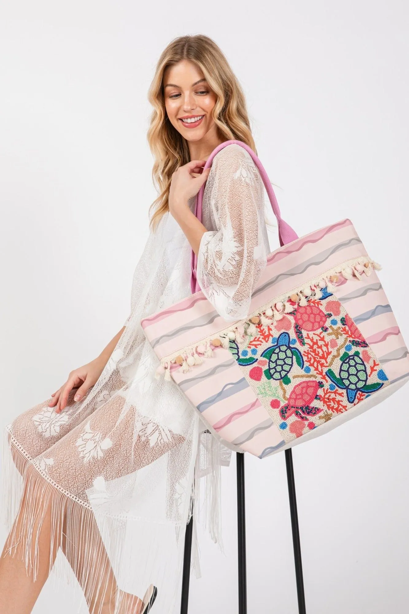 MB0250 Noah Boho Turtle Print Tassel Tote Bag